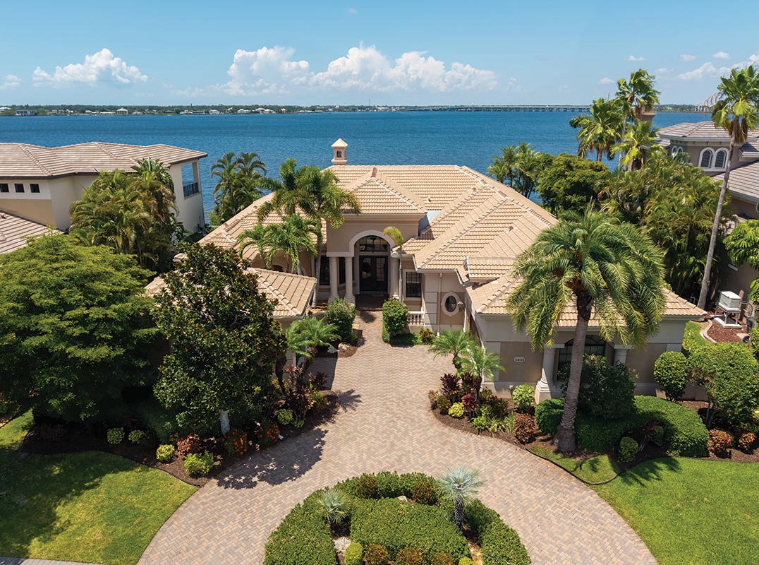 Direct Boating Access in Waterfront Community of Hawk Island